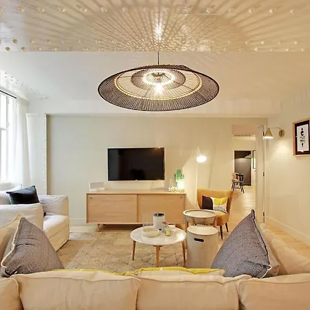 Lejlighed Amazing Flat In !